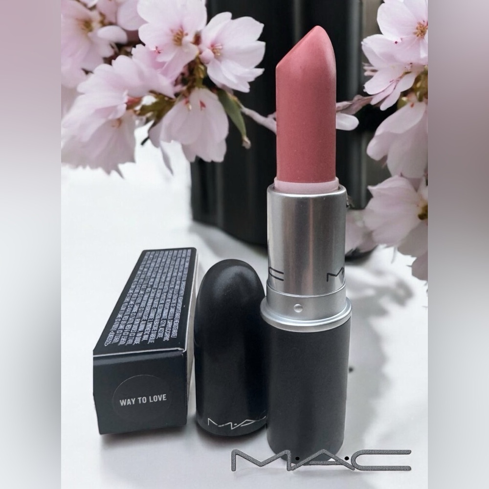 MAC WAY TO LOVE Lustre Lipstick. VERY RARE. NEW IN BOX. - Picture 1 of 8